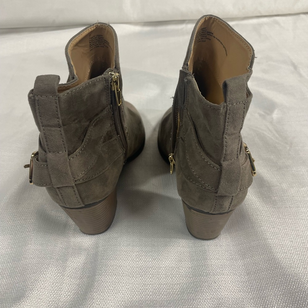 Heeled Ankle Booties -  dark gray brown size 7 - Picture 6 of 7
